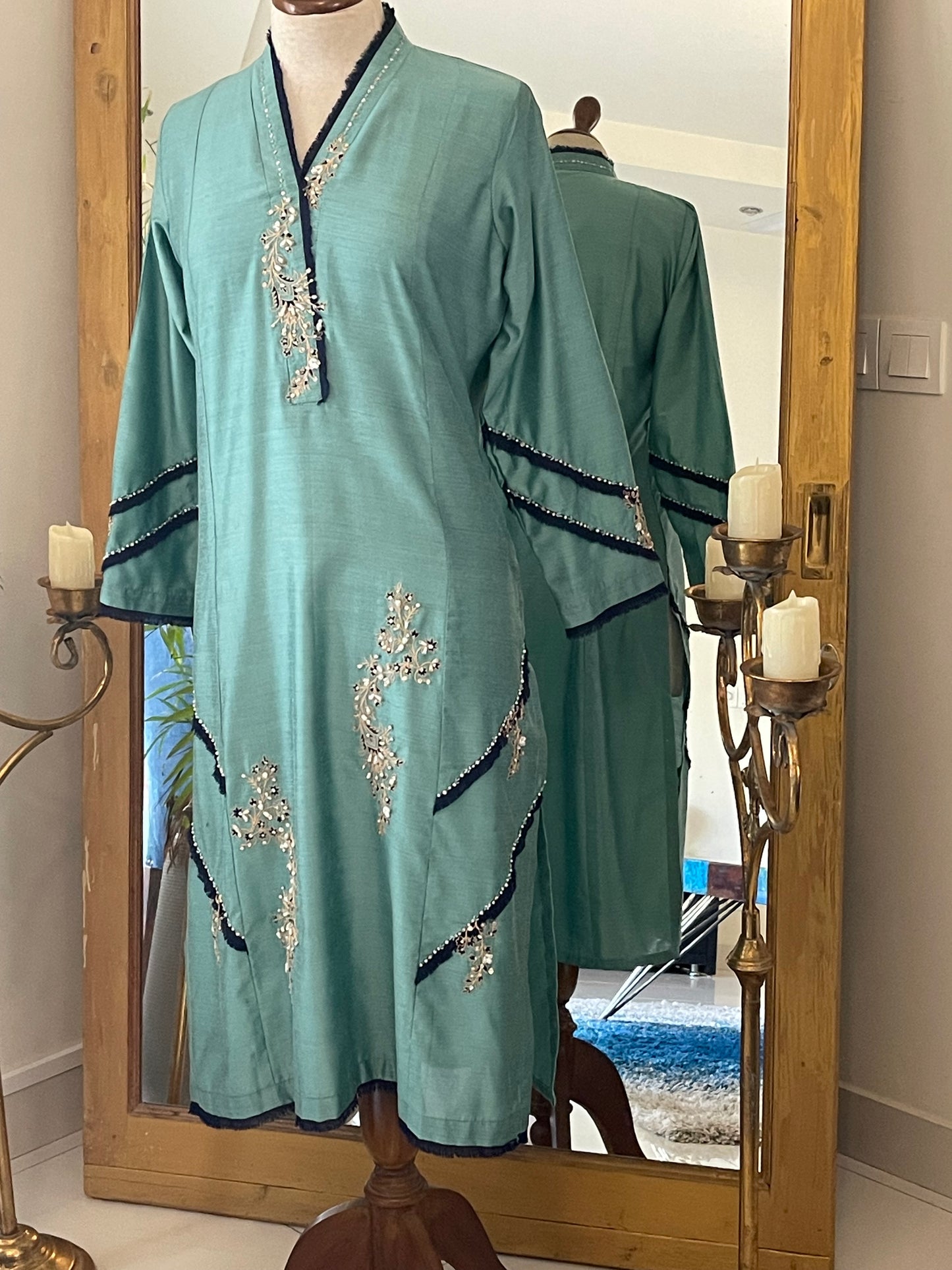 Ferozi blue with Dark blue dupatta