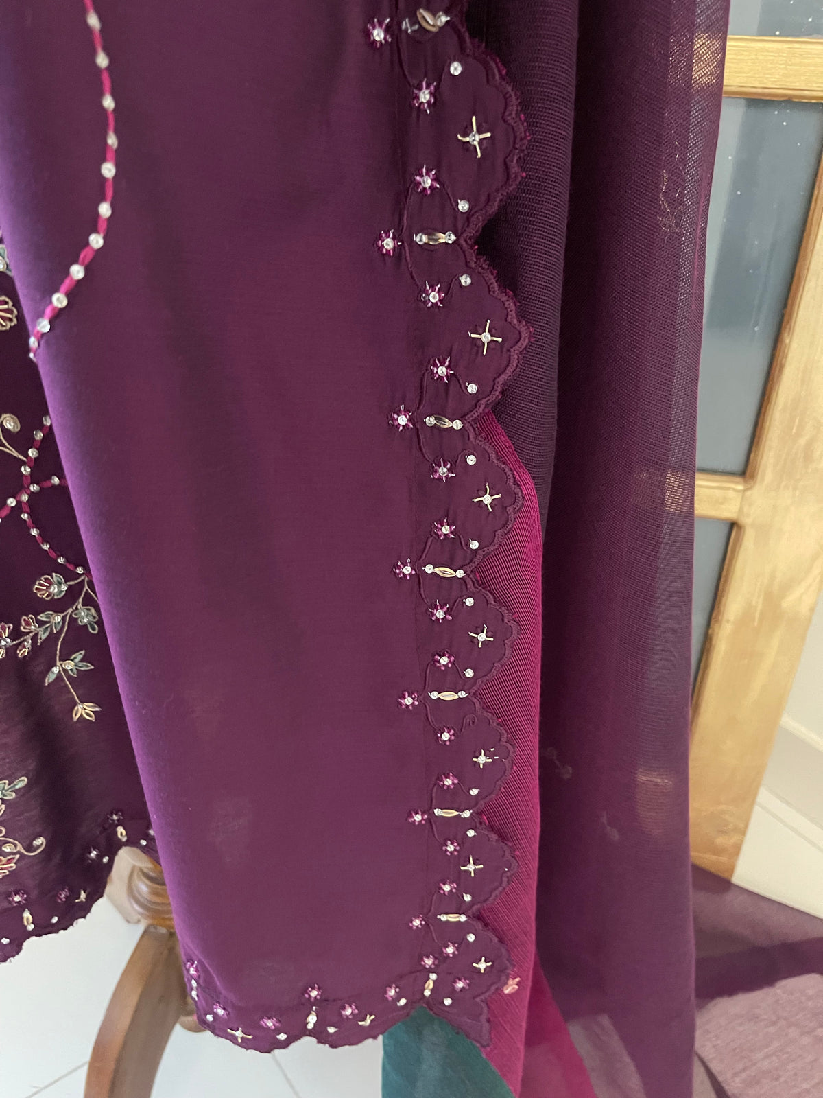 HK 182 Deep Plum