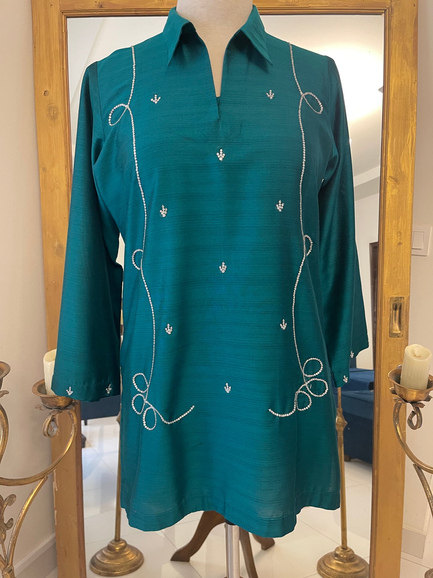 HK44 Sea green with Swirls