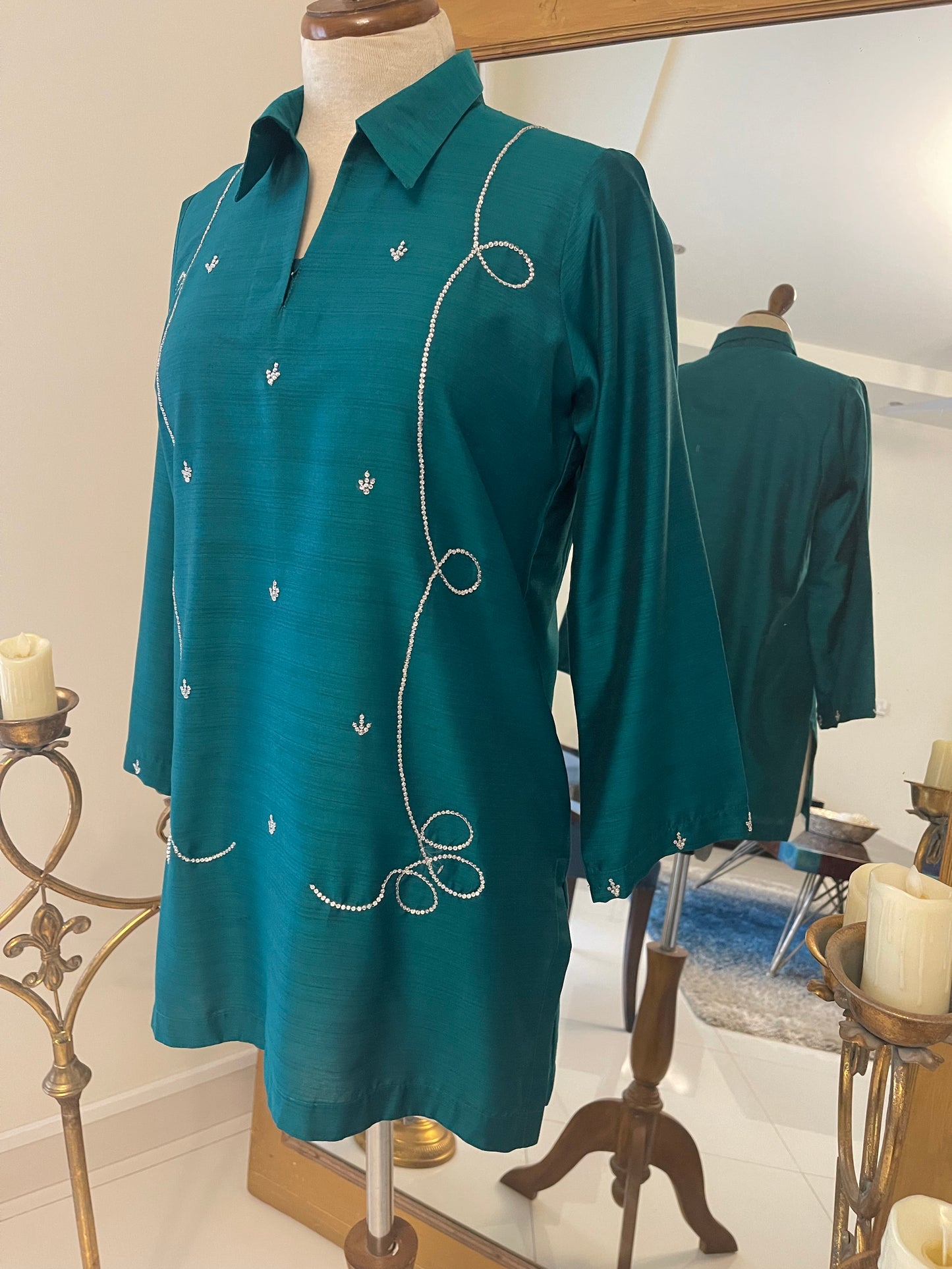 HK44 Sea green with Swirls