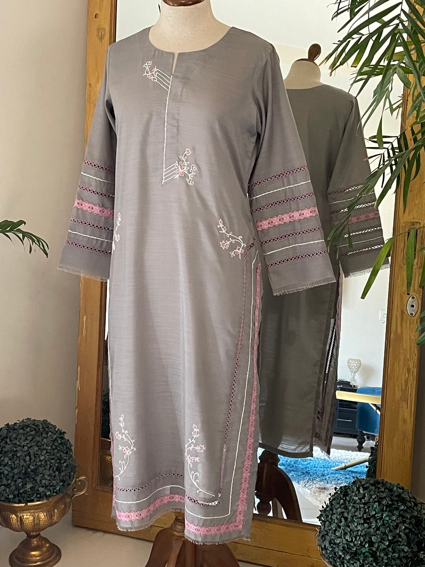 Grey silk shirt with offwhite silk pants