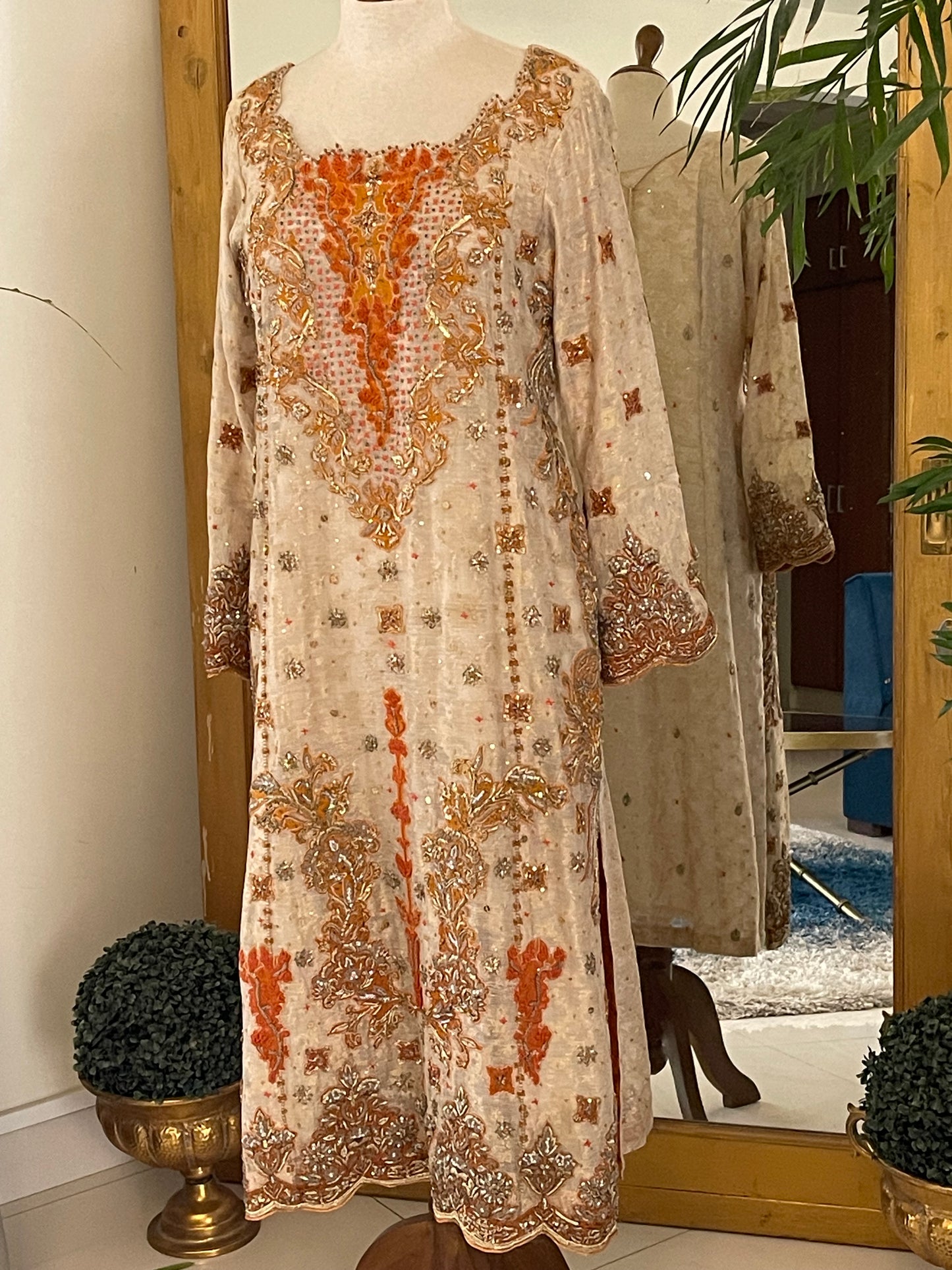 HK 104 Beige Cotton net with Rust