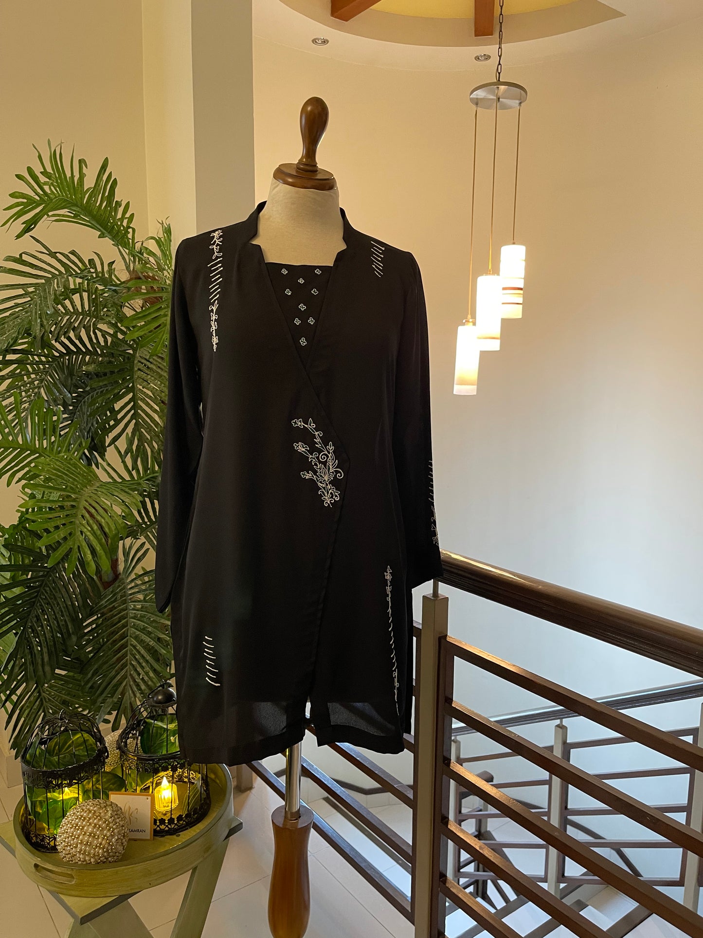 HK 83 Black Georgette