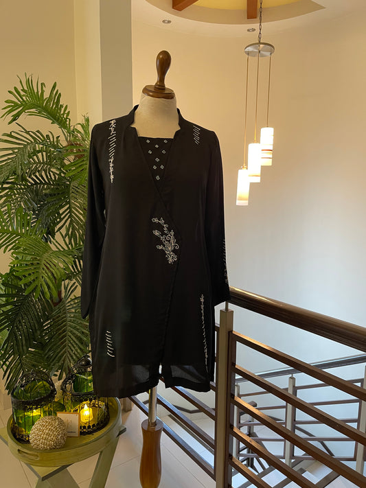 HK 83 Black Georgette