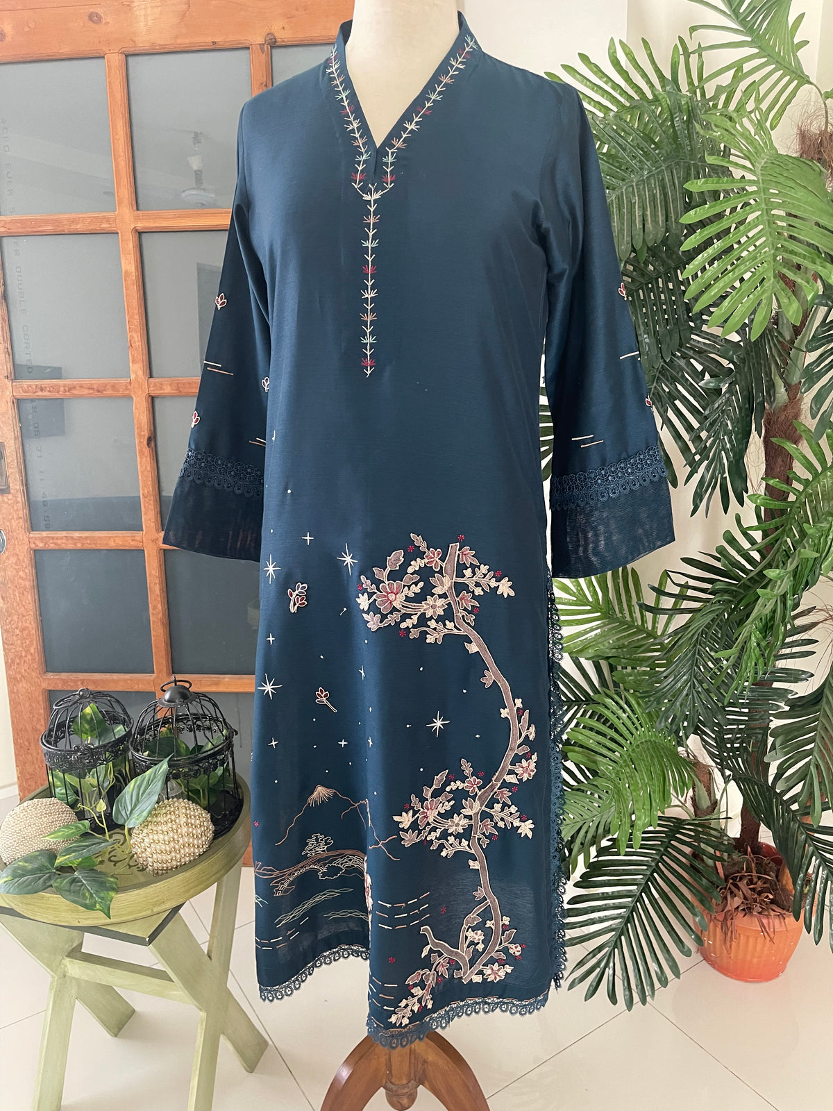 HK 131 Teal Blue