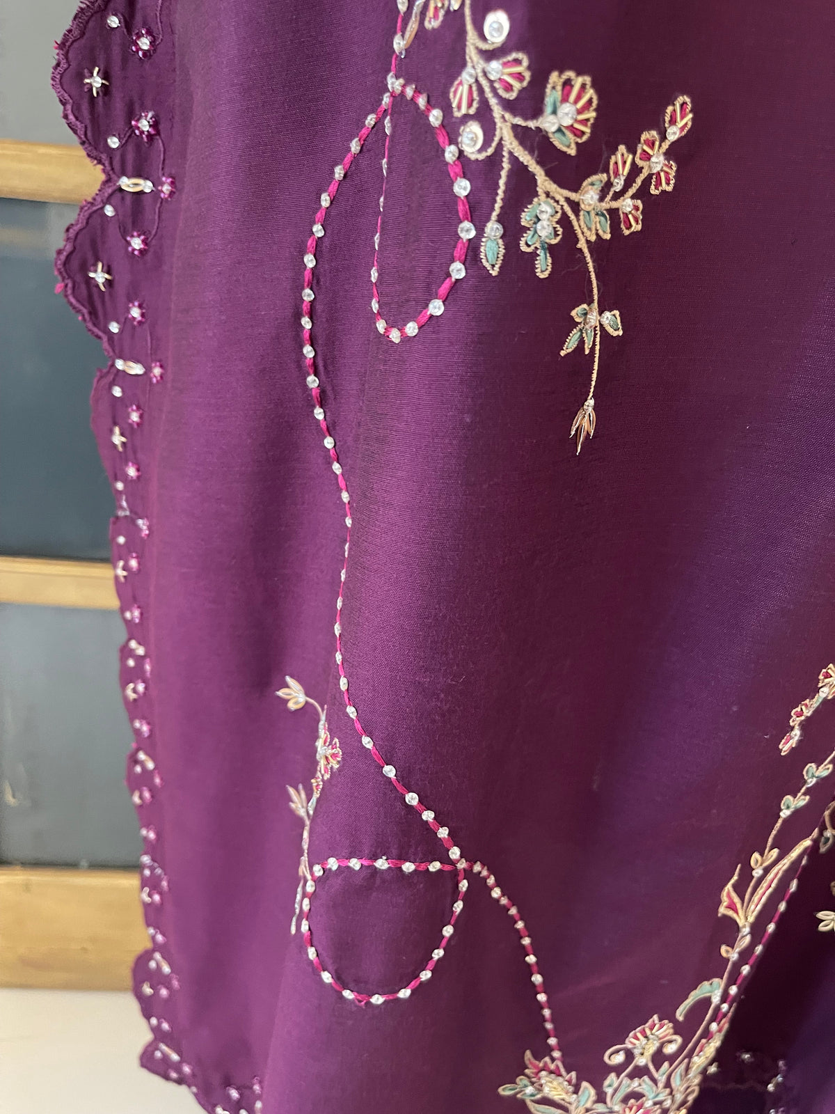 HK 182 Deep Plum