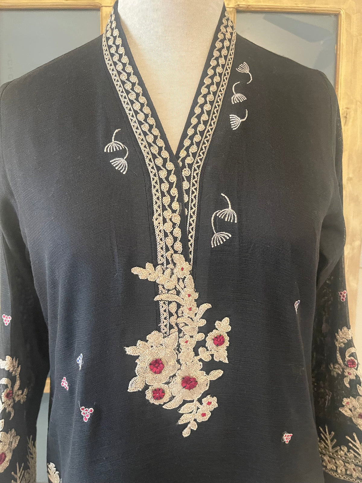HK 184 Black Blossom