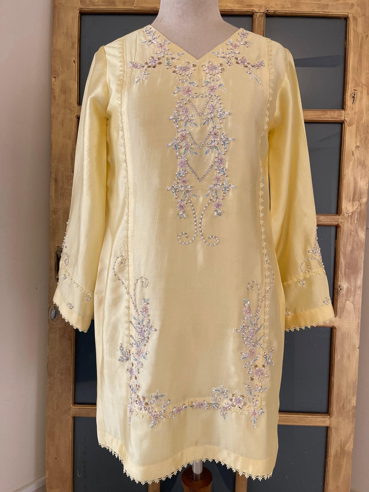 HK 169 Butter Yellow